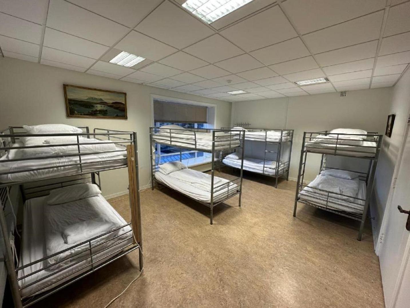 Female Dorm, Female Only