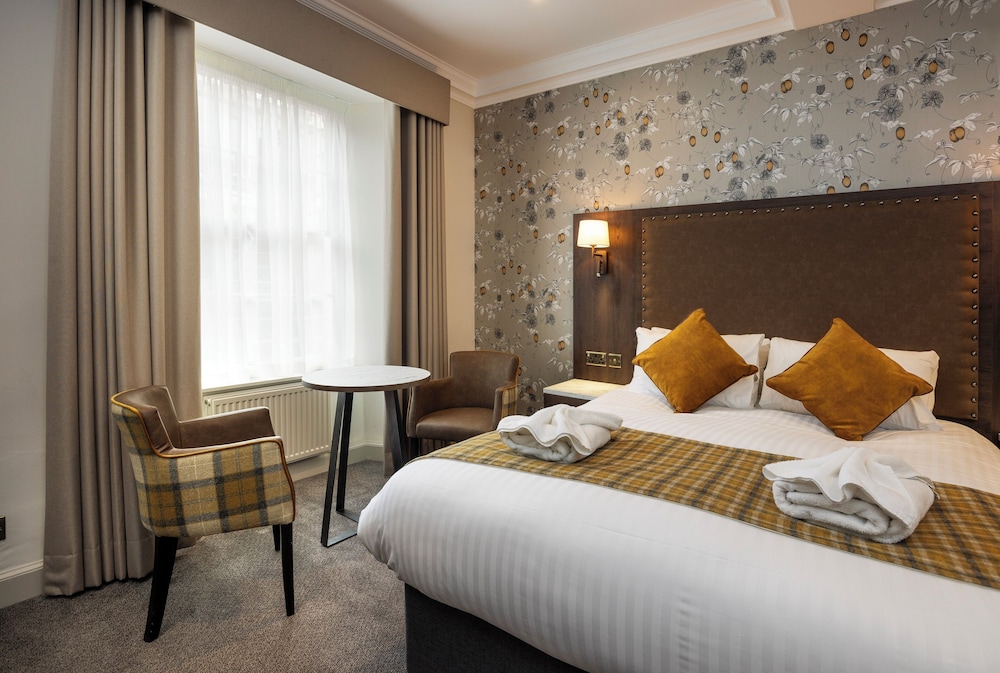 ROOM, QUADRUPLE, DOUBLE AND TWIN BEDS