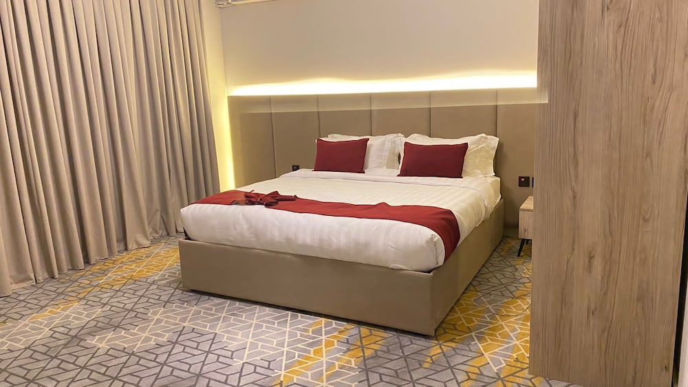 Standard, King Bed