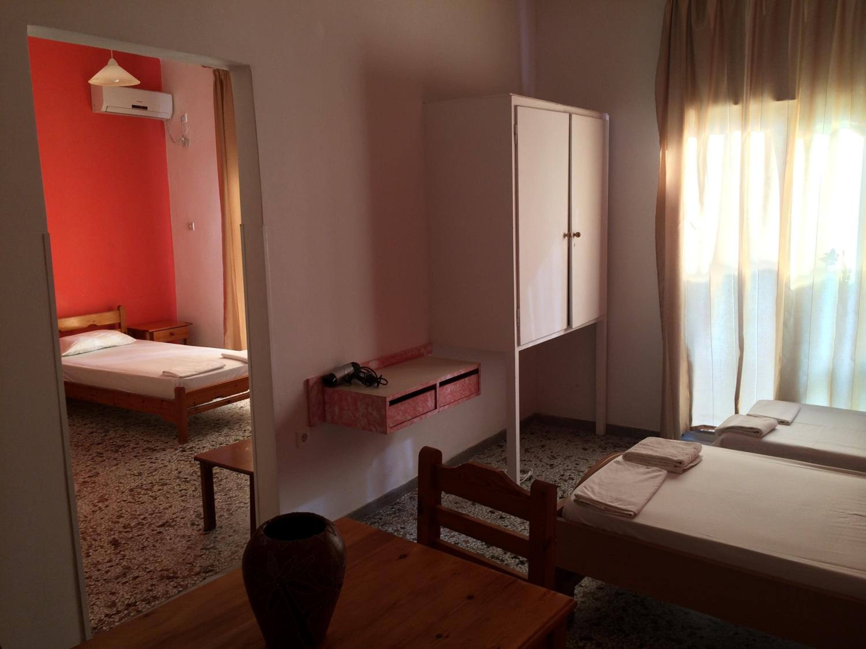 Nitsa Rooms 28/56