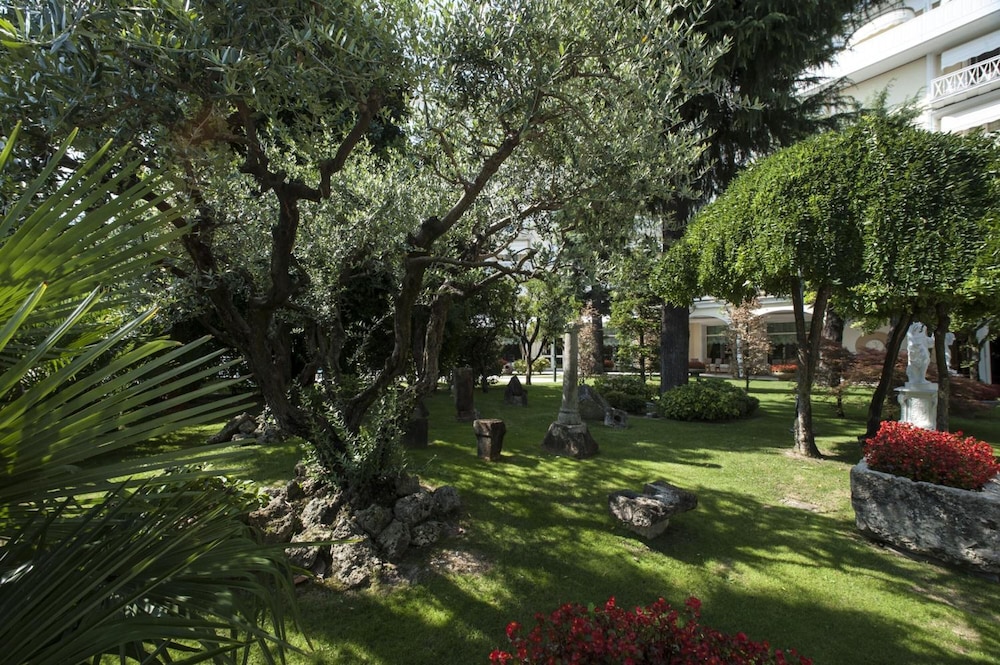 Hotel Due Torri Abano Terme 46/50