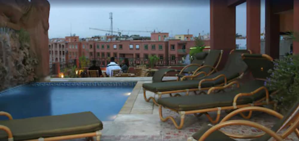 MONT GUELIZ HOTEL 7/34
