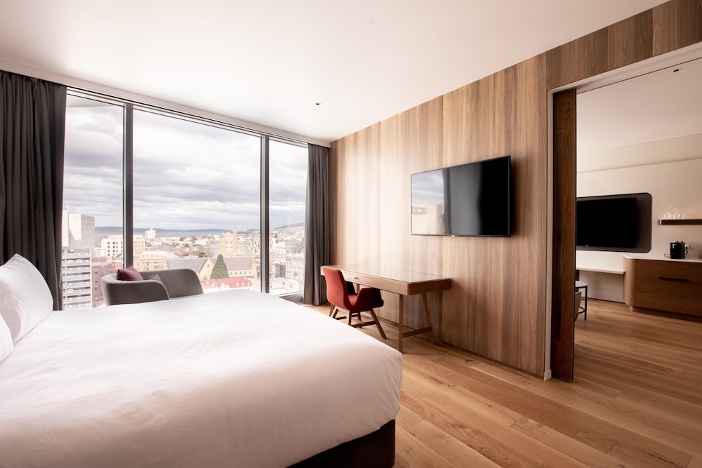 Crowne Plaza Hobart 28/73