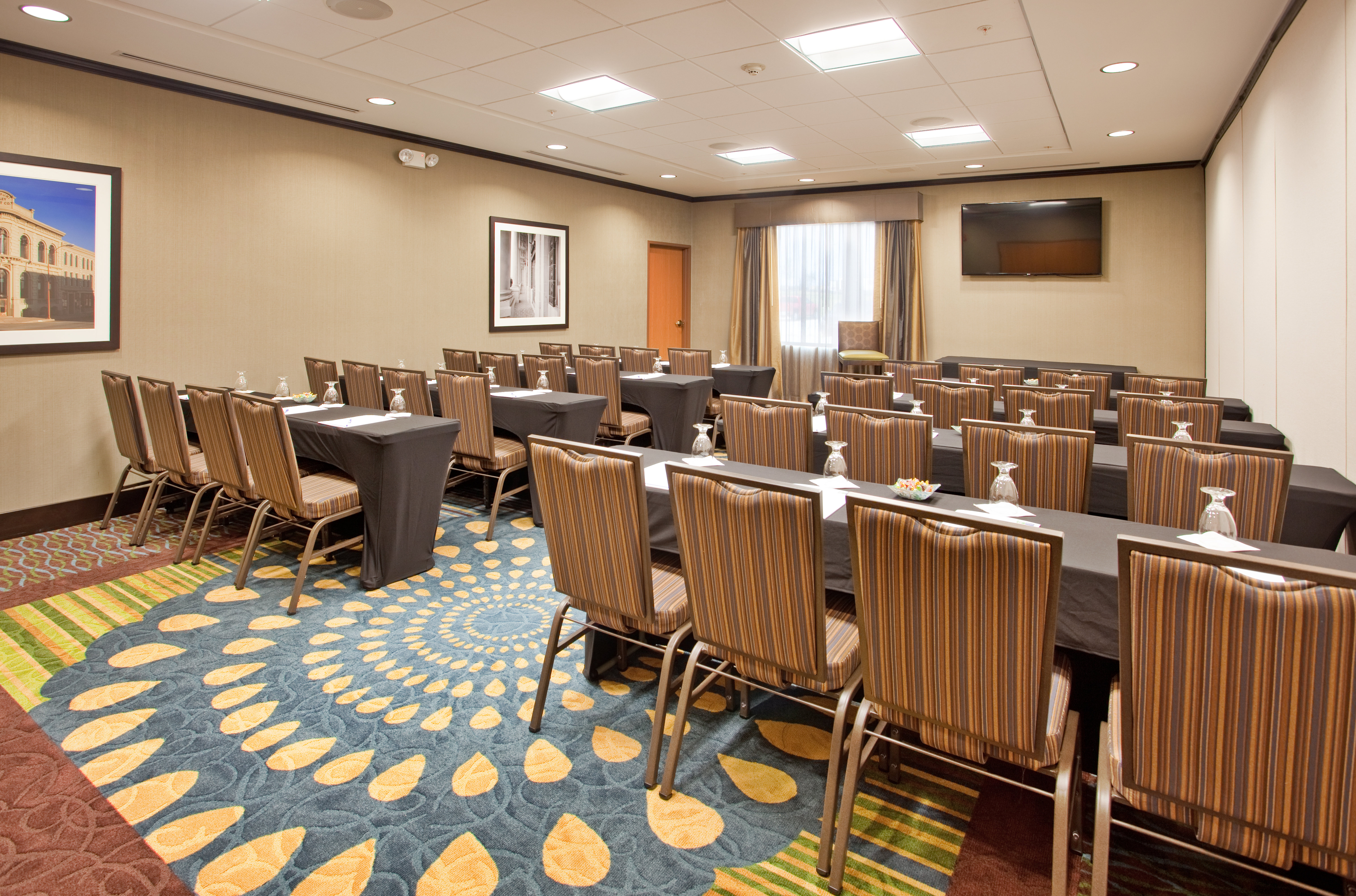 Holiday Inn Express Hotel And Suites St Joseph 50/58