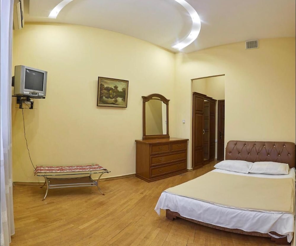 Bella Hotel 27/50