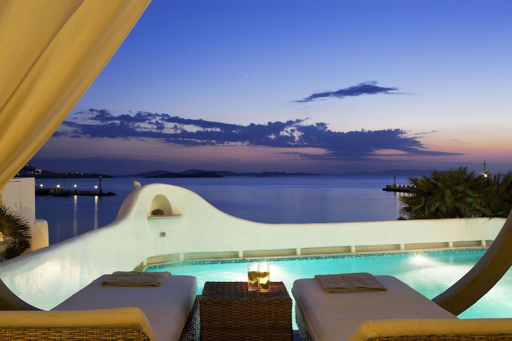 Harmony Boutique Hotel 60/64