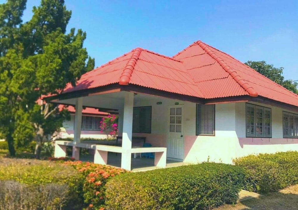 Baan Golden Resort 48/50