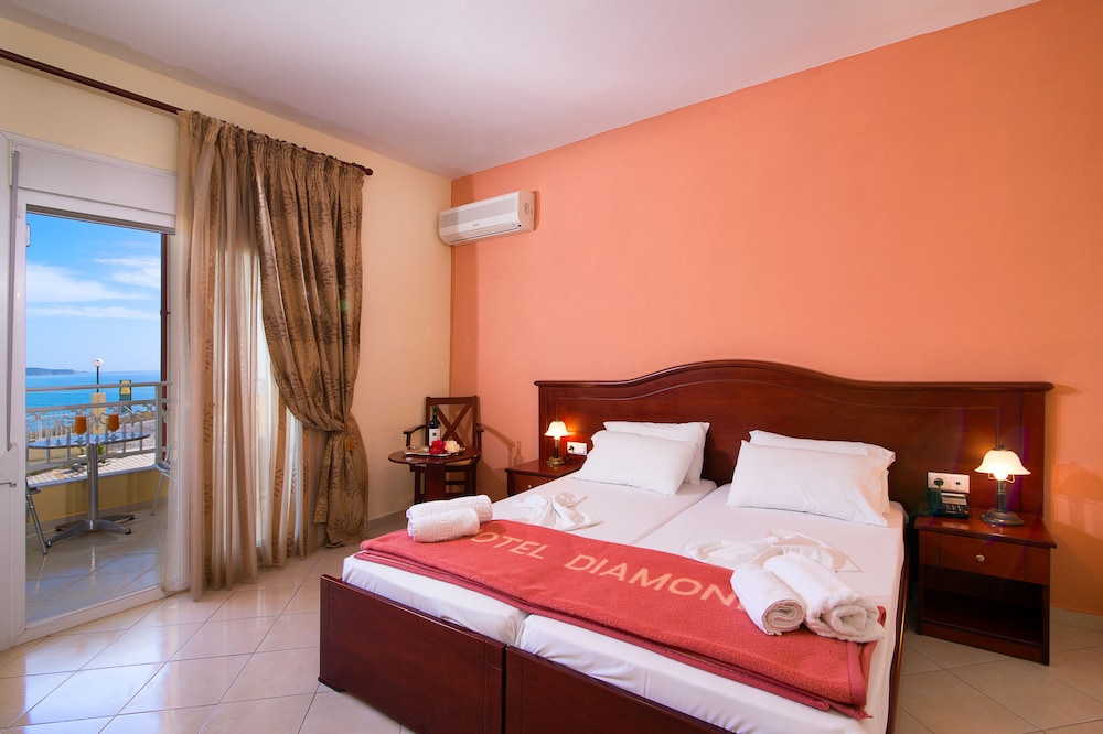 Diamond Hotel 15/50
