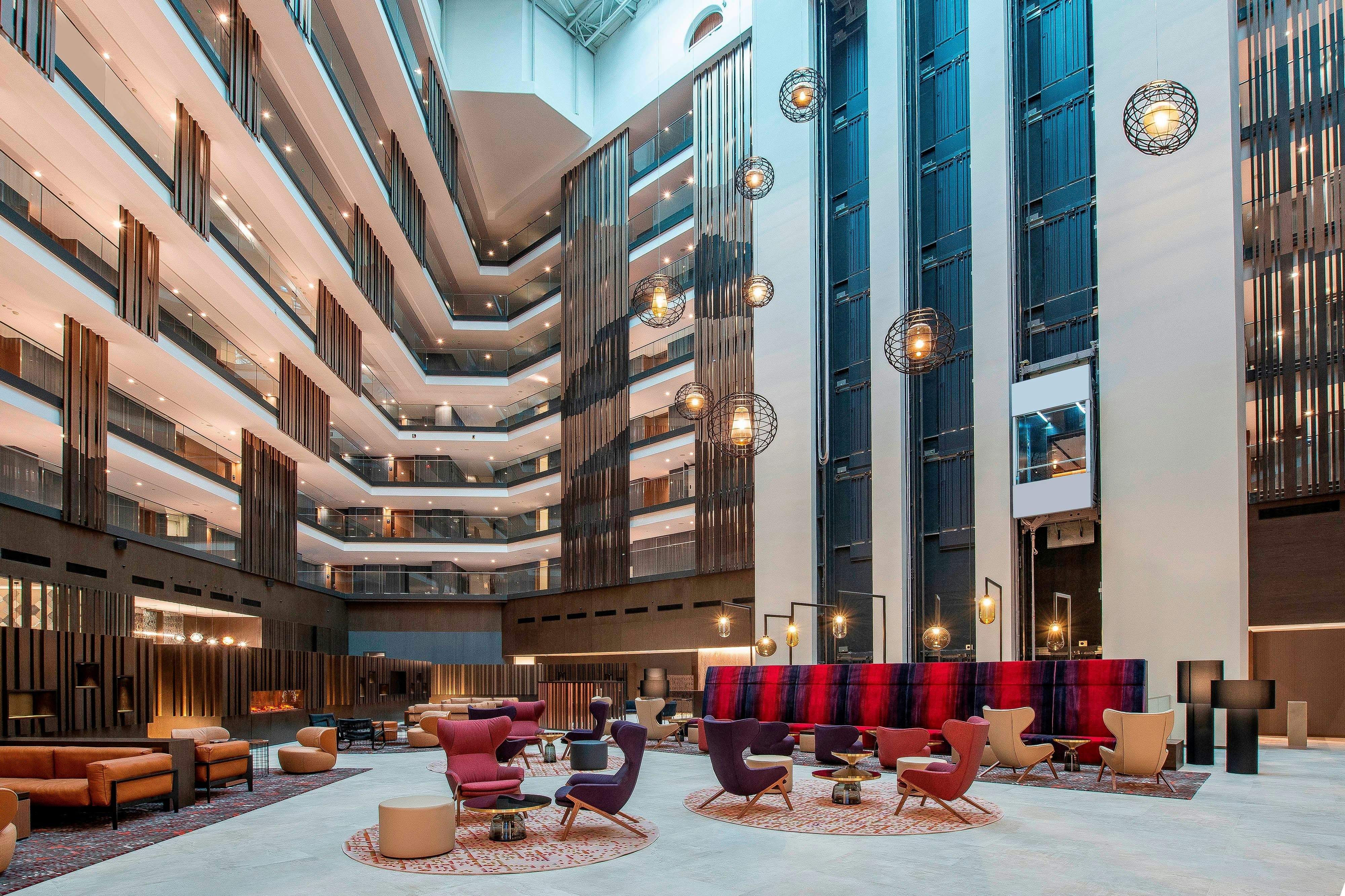 Sheraton Grand Tbilisi Metechi Palace 82/88