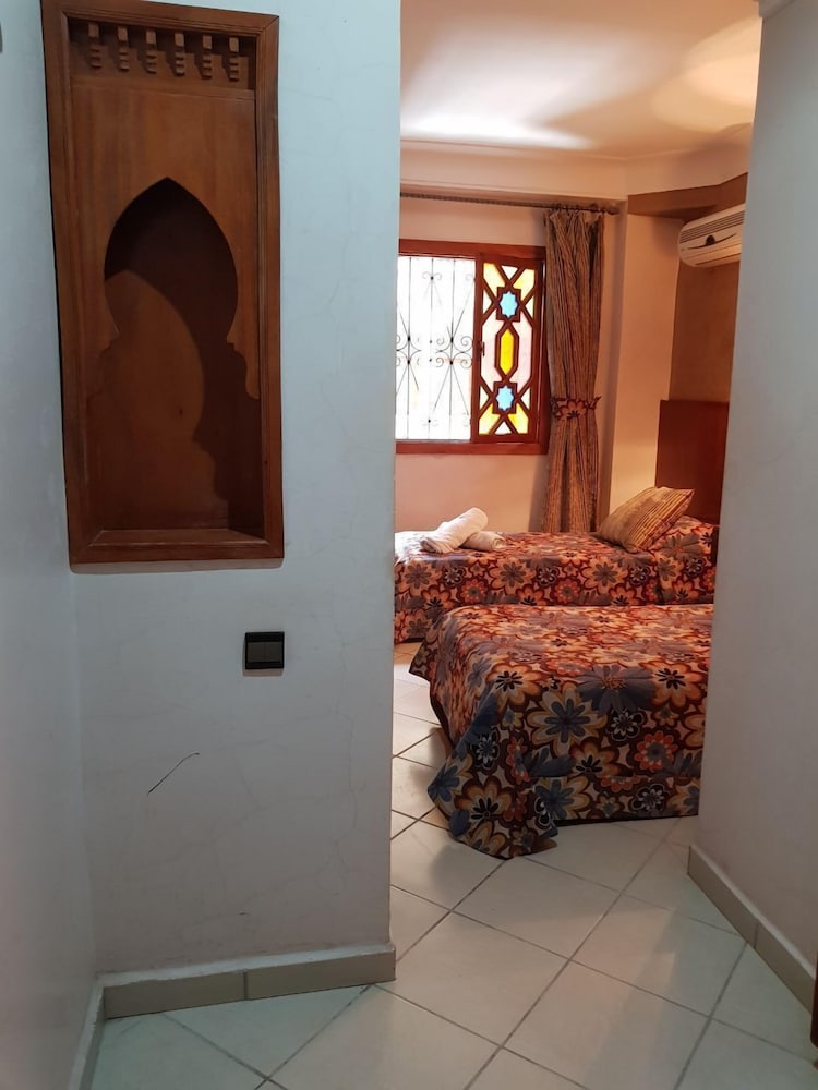 HOTEL ALI 29/72