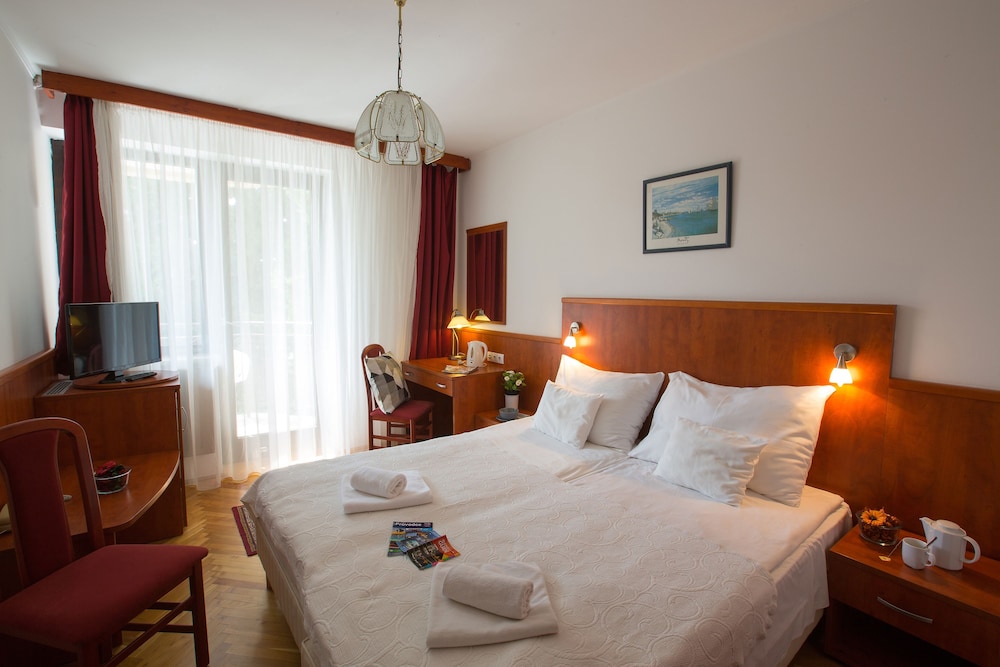 Helios Hotel Pension 11/73