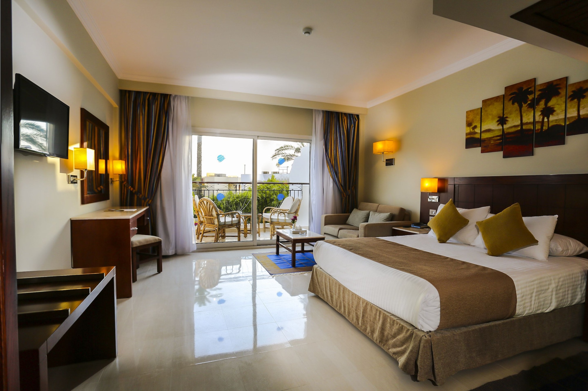 Select Room Garden View