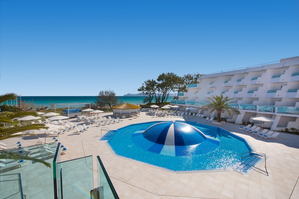 Iberostar Waves Playa de Muro 3/67