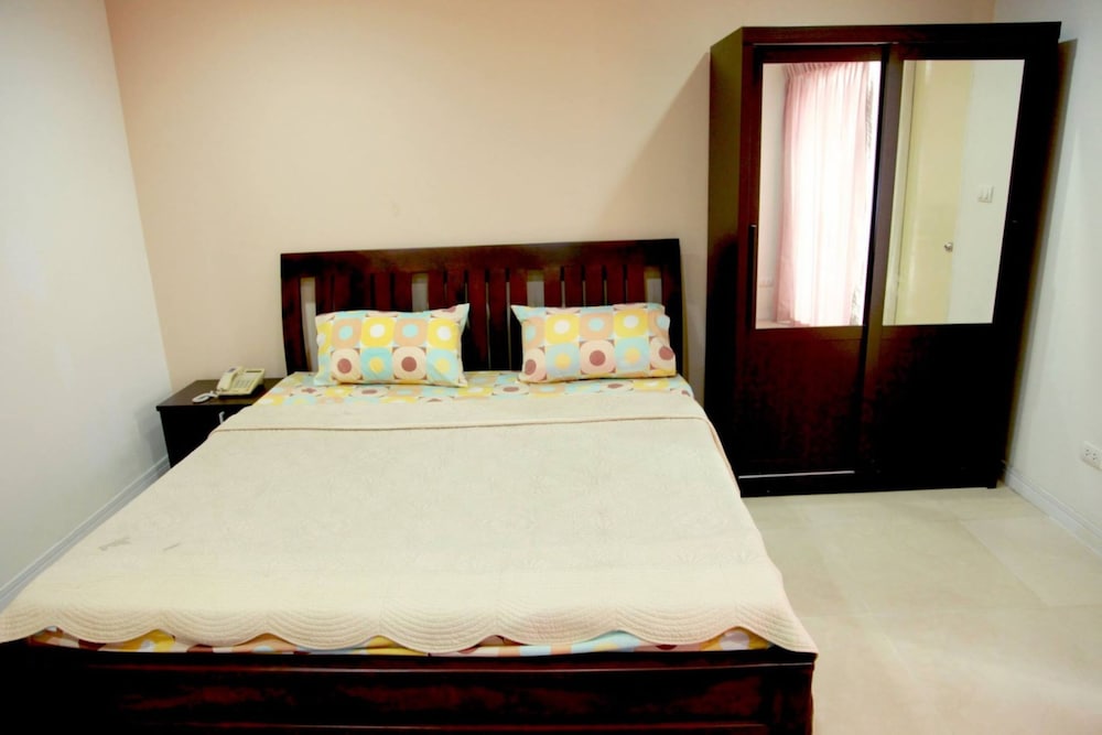 OYO 274 Meesook Residence 6/22