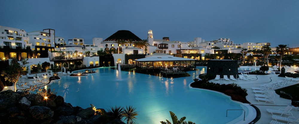 Hotel LIVVO Volcan Lanzarote 74/78