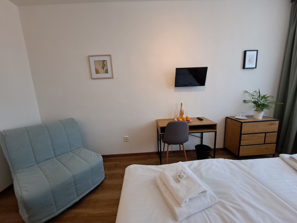 Legie Hotel 13/45