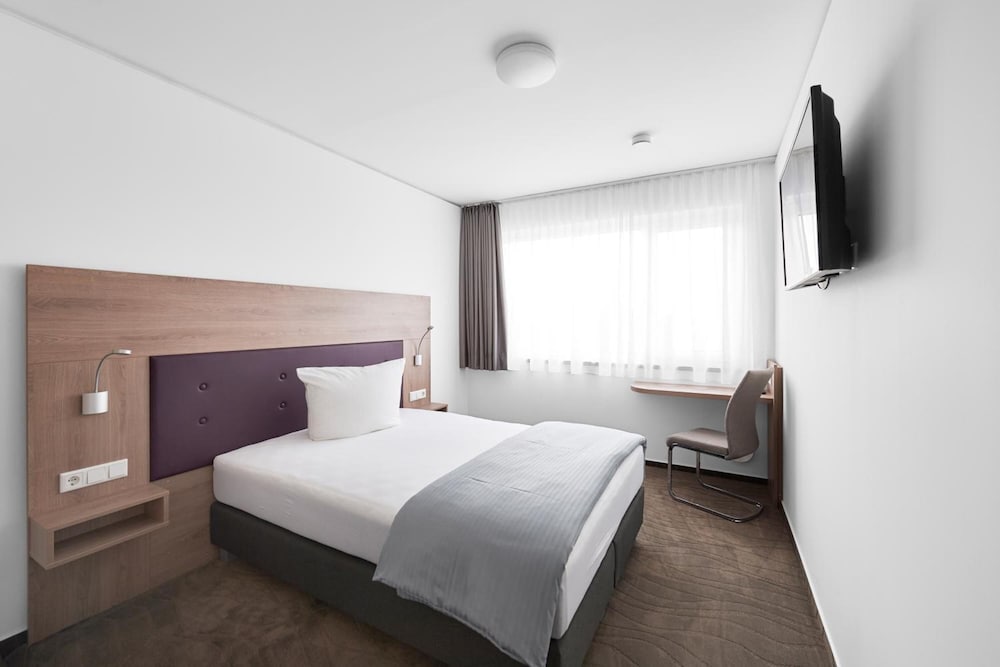 HOTEL NEW IN 15/35