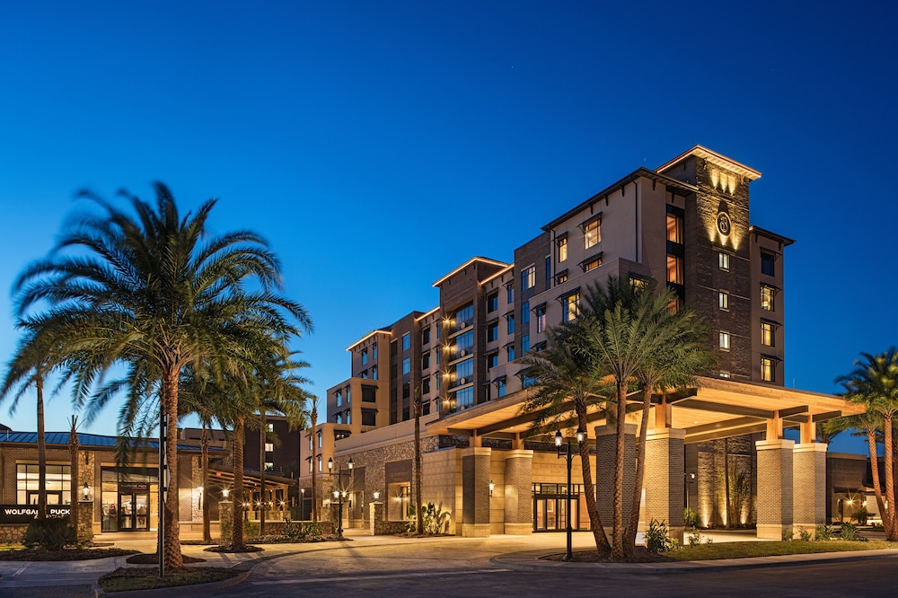 Brownwood Hotel & Spa 63/66
