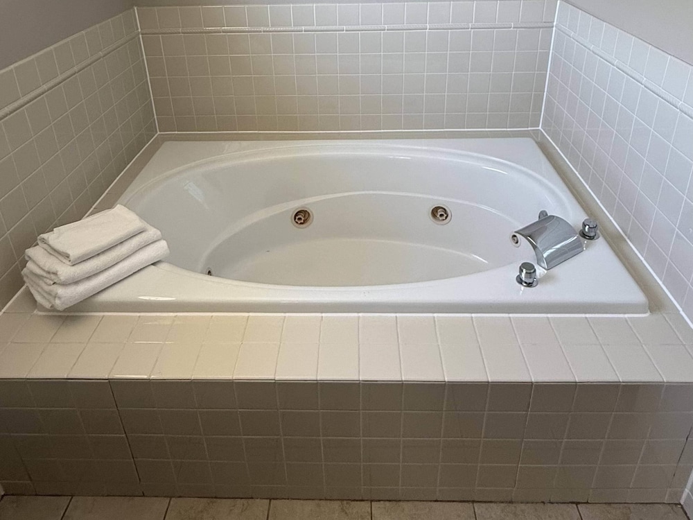 Country Inn Suites By Radisson Mason City Ia 44/50