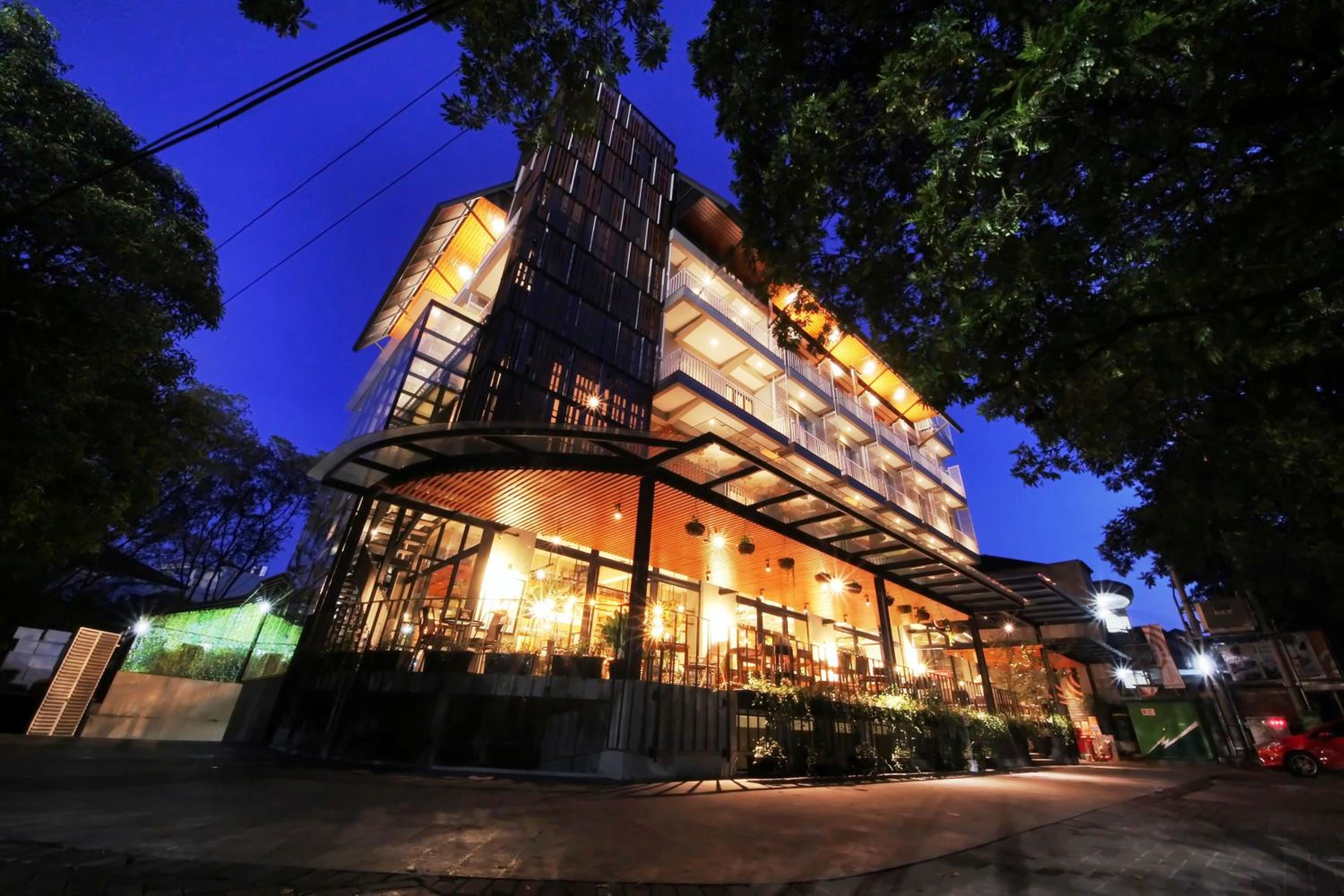 Hay Bandung 6/50
