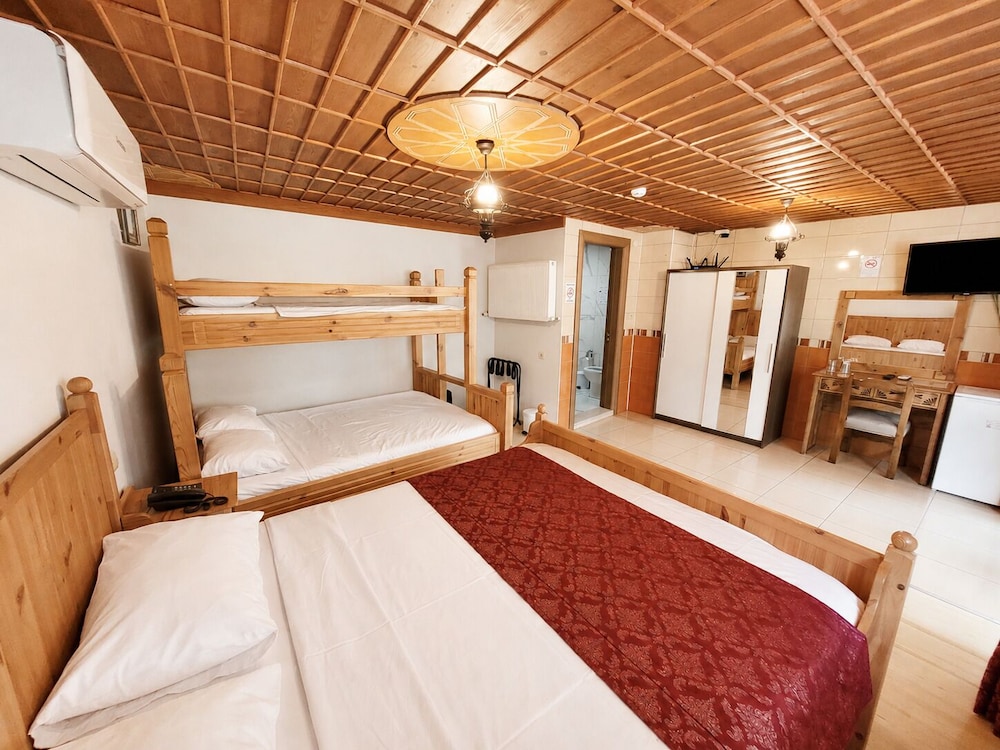 Saruhan Hotel 21/57