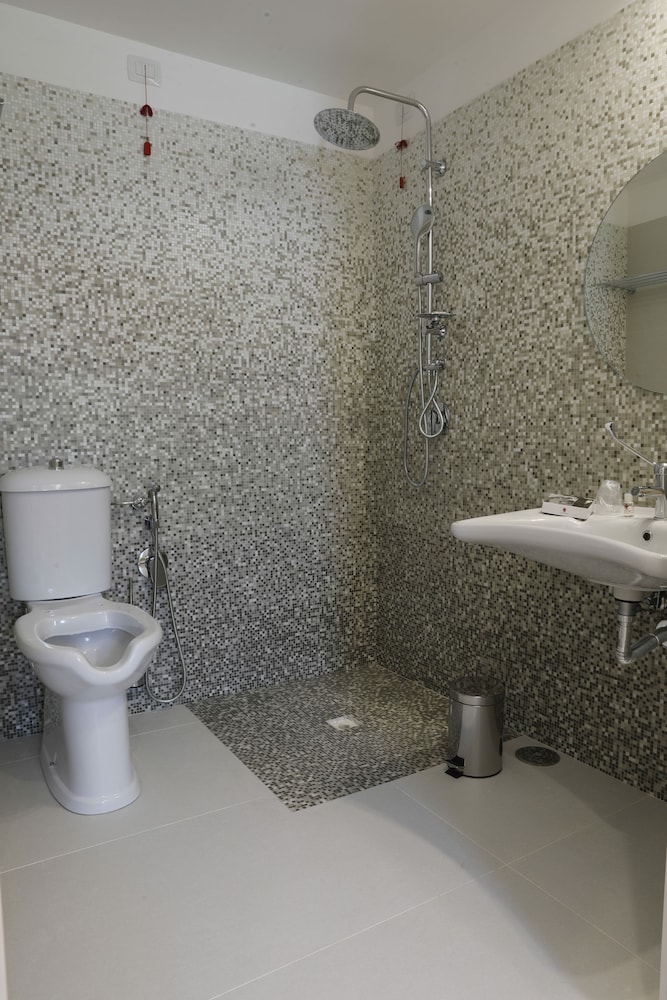Astrea Wellness & Spa 45/49