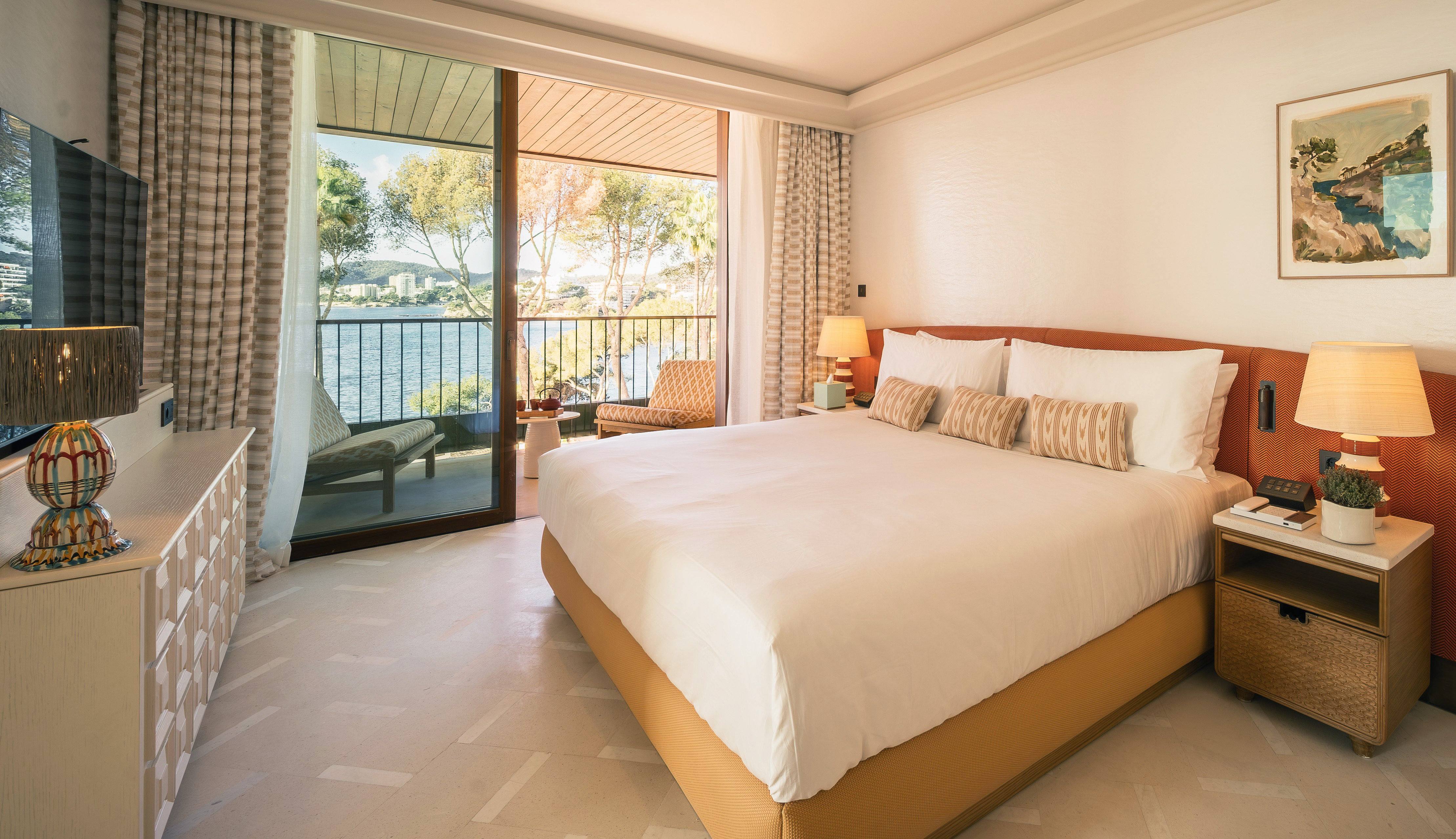 Suite, Sea View