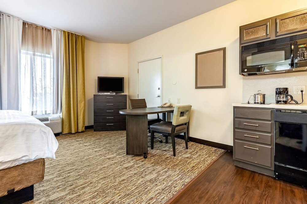 Candlewood Suites Lincoln 21/42