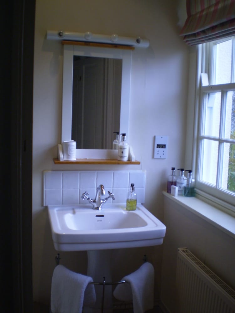 Buckley Farmhouse 30/32