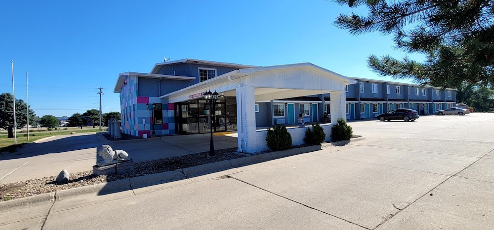 Dragonfly Inn & Suites - Hastings 54/60