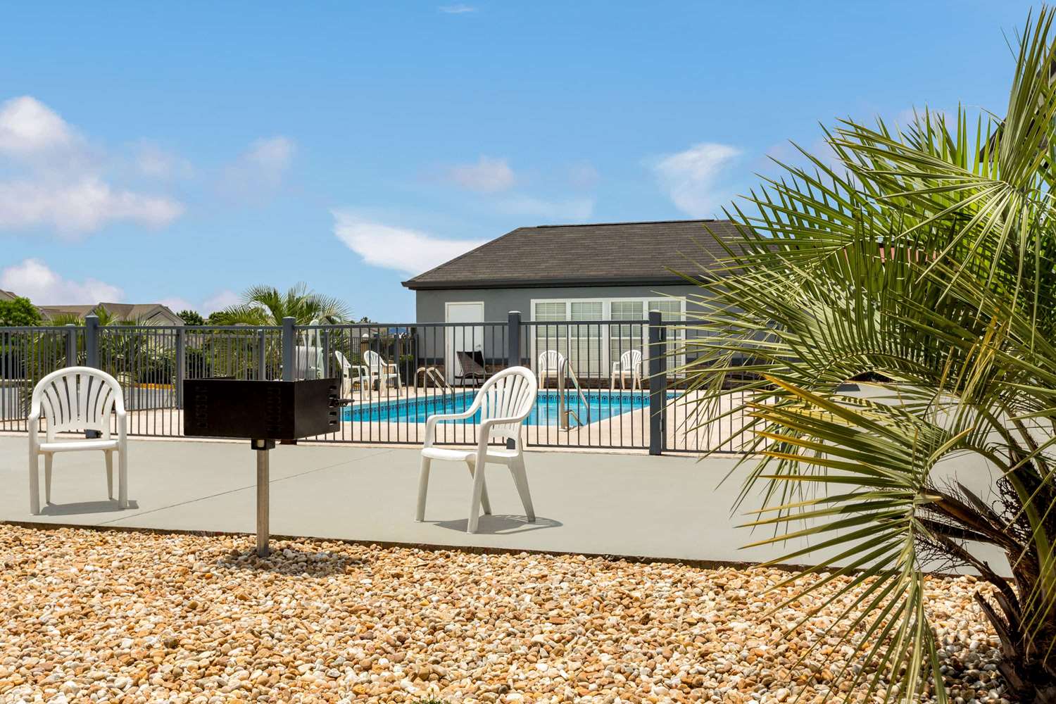 Baymont by Wyndham Warner Robins 57/63