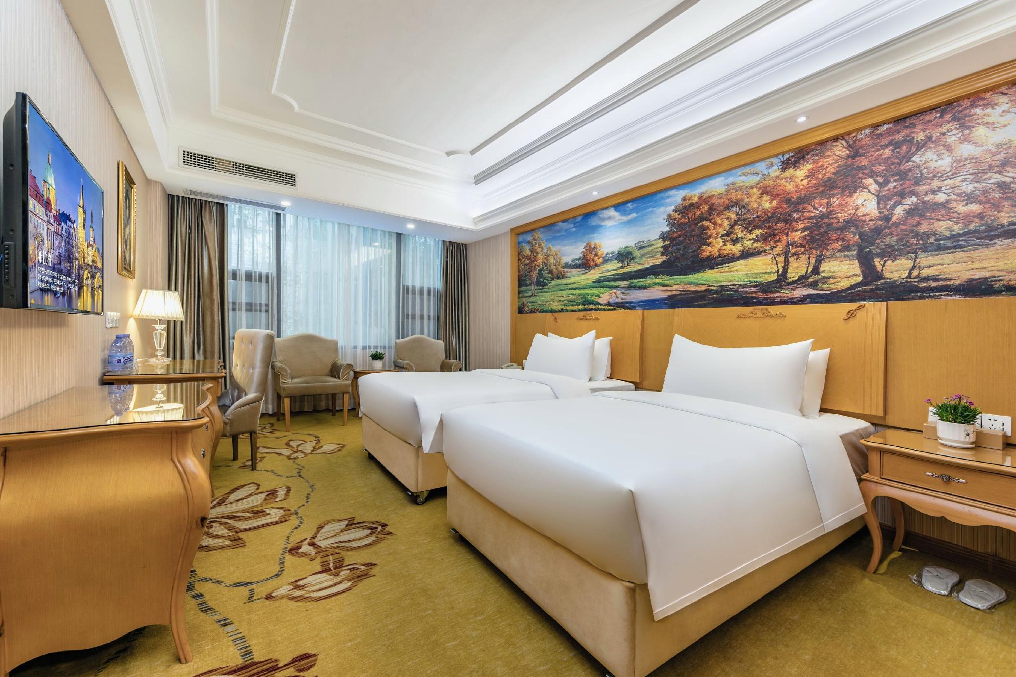 Vienna International Hotel (Fuzhou Shudou Metro Station) 22/38