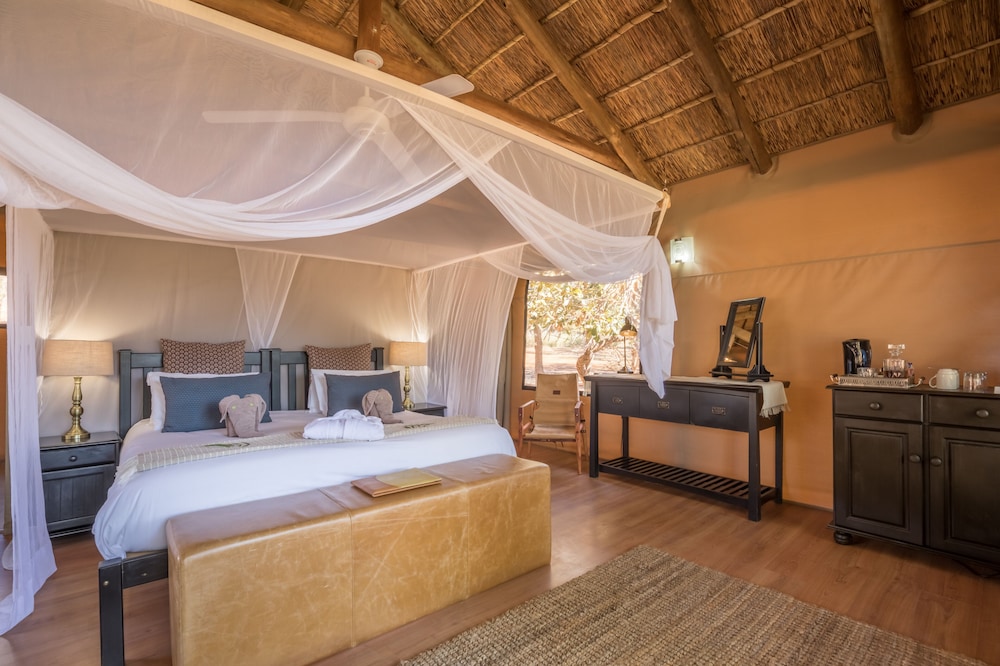 Chisomo Safari Lodge 13/48