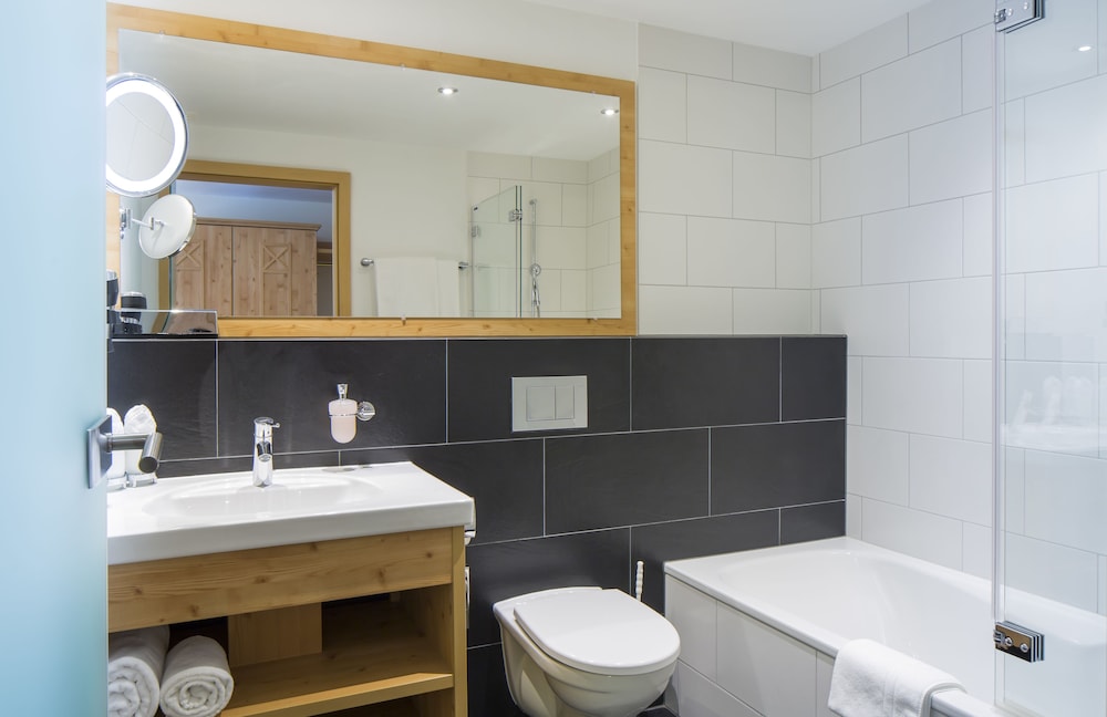 Superior, Twin Beds, Balcony, Hotel Tascherhof 3/3