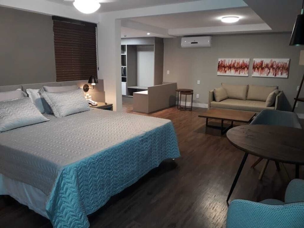 Hotel Renar 18/73