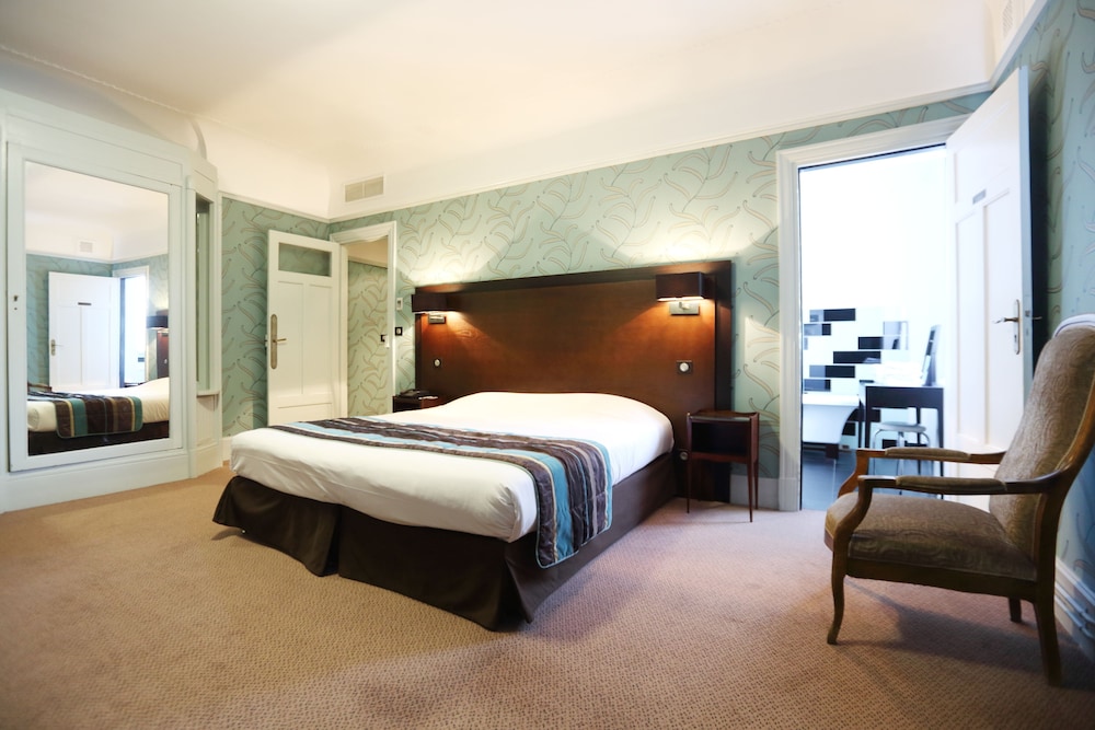 Le Grand Hotel de Tours 12/49