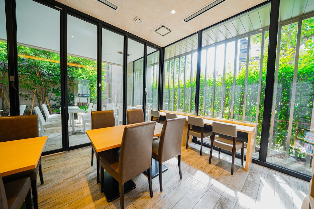 Quintessa Hotel Tokyo Haneda Comic & Books 50/61