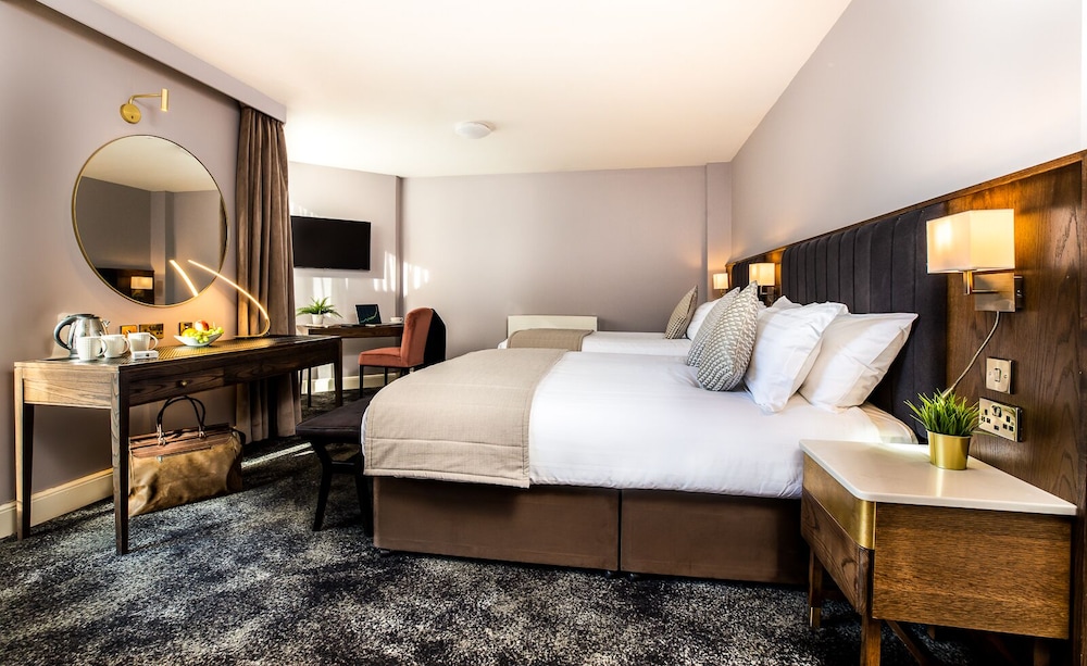 Dublin Skylon Hotel 9/60