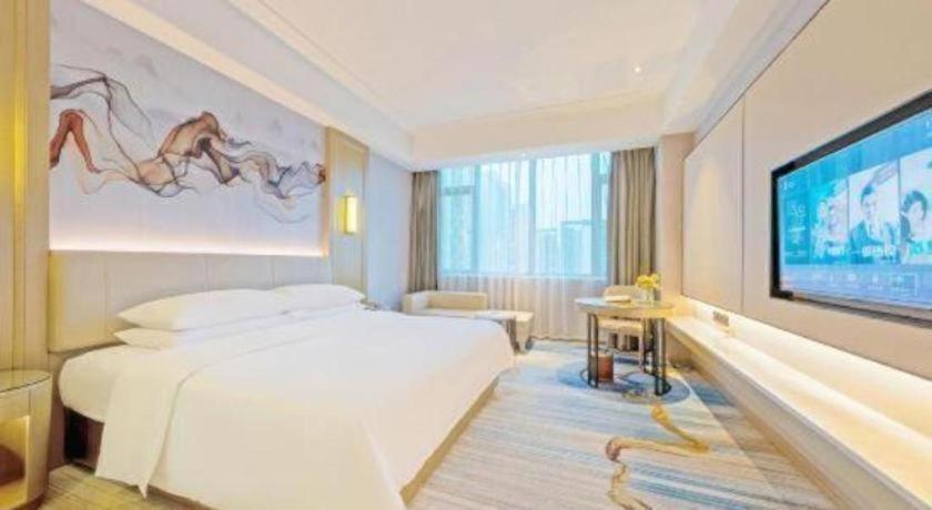 Venus Royal Hotels (Zhongshan Dongfeng Center) 14/50
