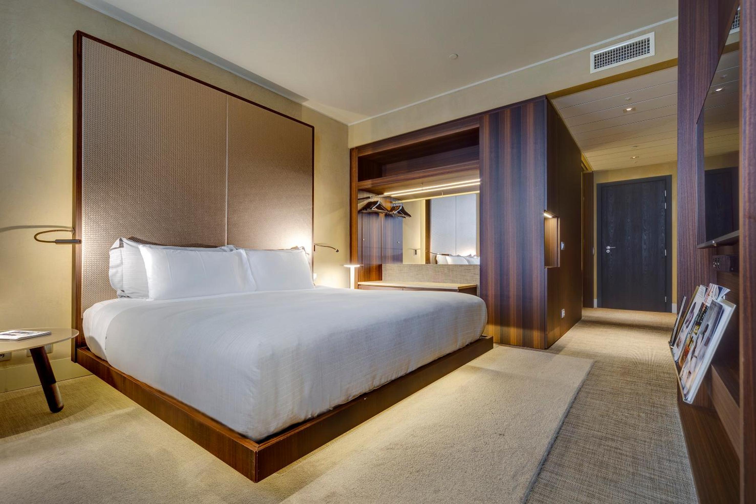 Connecting, Me, Superior, Double Bed