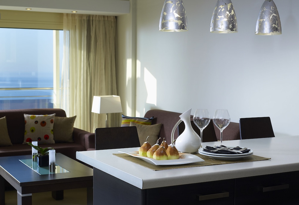 Macaris Suites And Spa 35/66