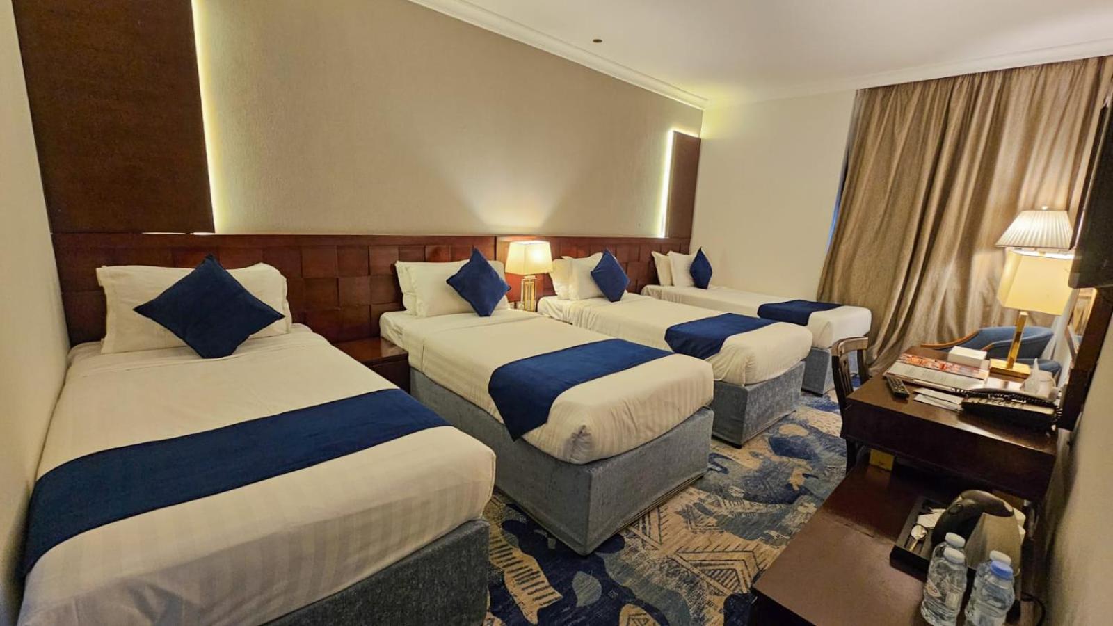 Jiwar Al Saha Hotel 8/24