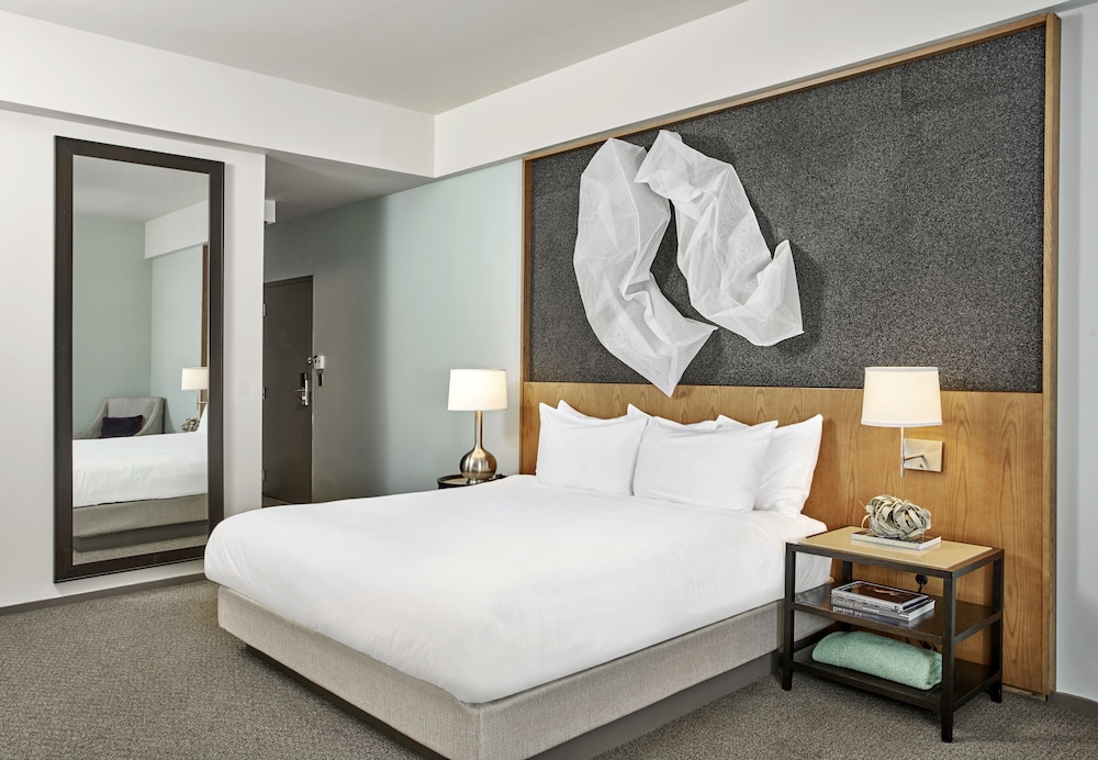 21C Museum Hotel Louisville 27/68