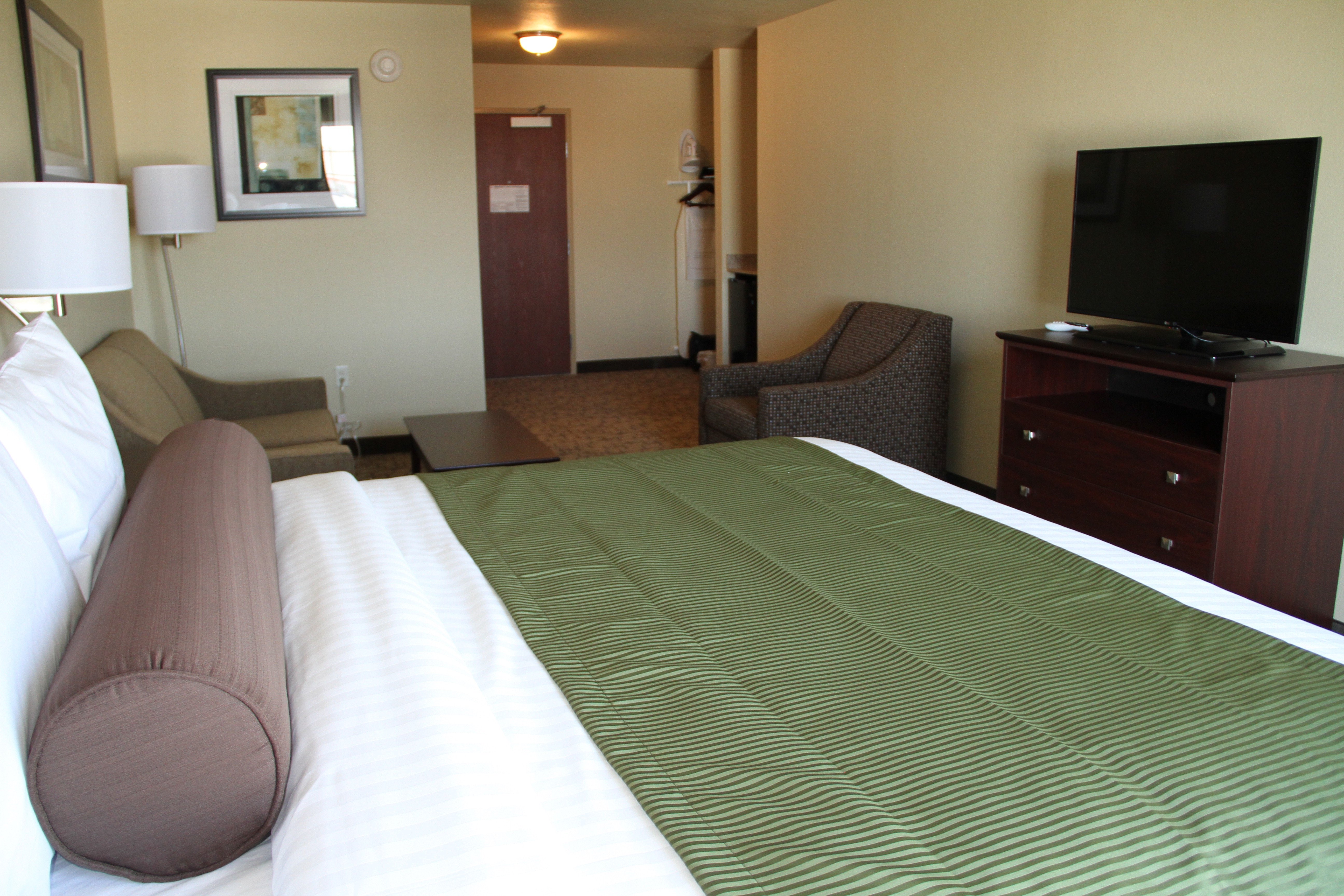 Cobblestone Hotel & Suites - Devils Lake 26/62