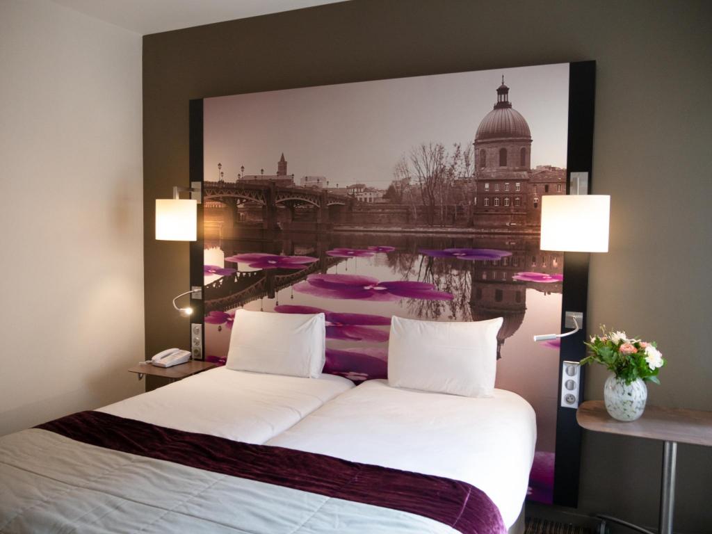 JUNIOR SUITE, DOUBLE BED, SOFA
