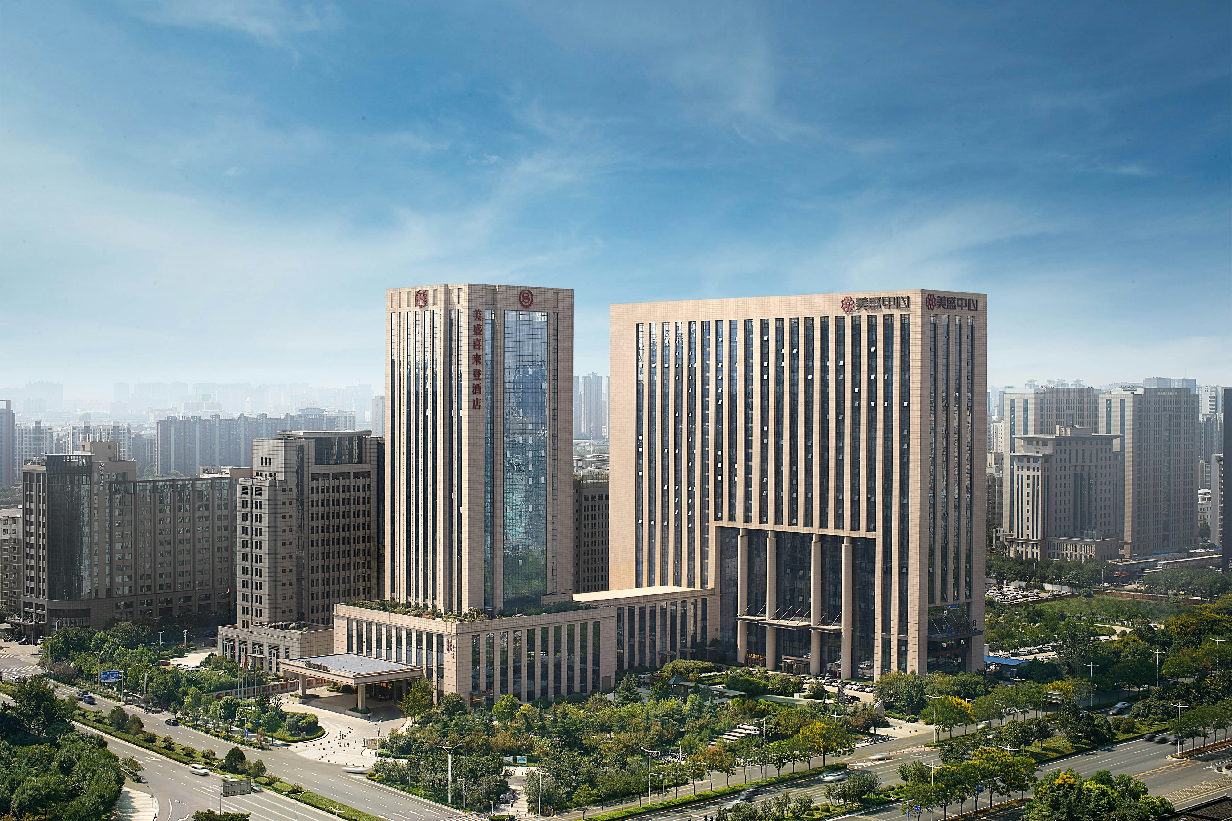 Sheraton Grand Zhengzhou Hotel 2/19