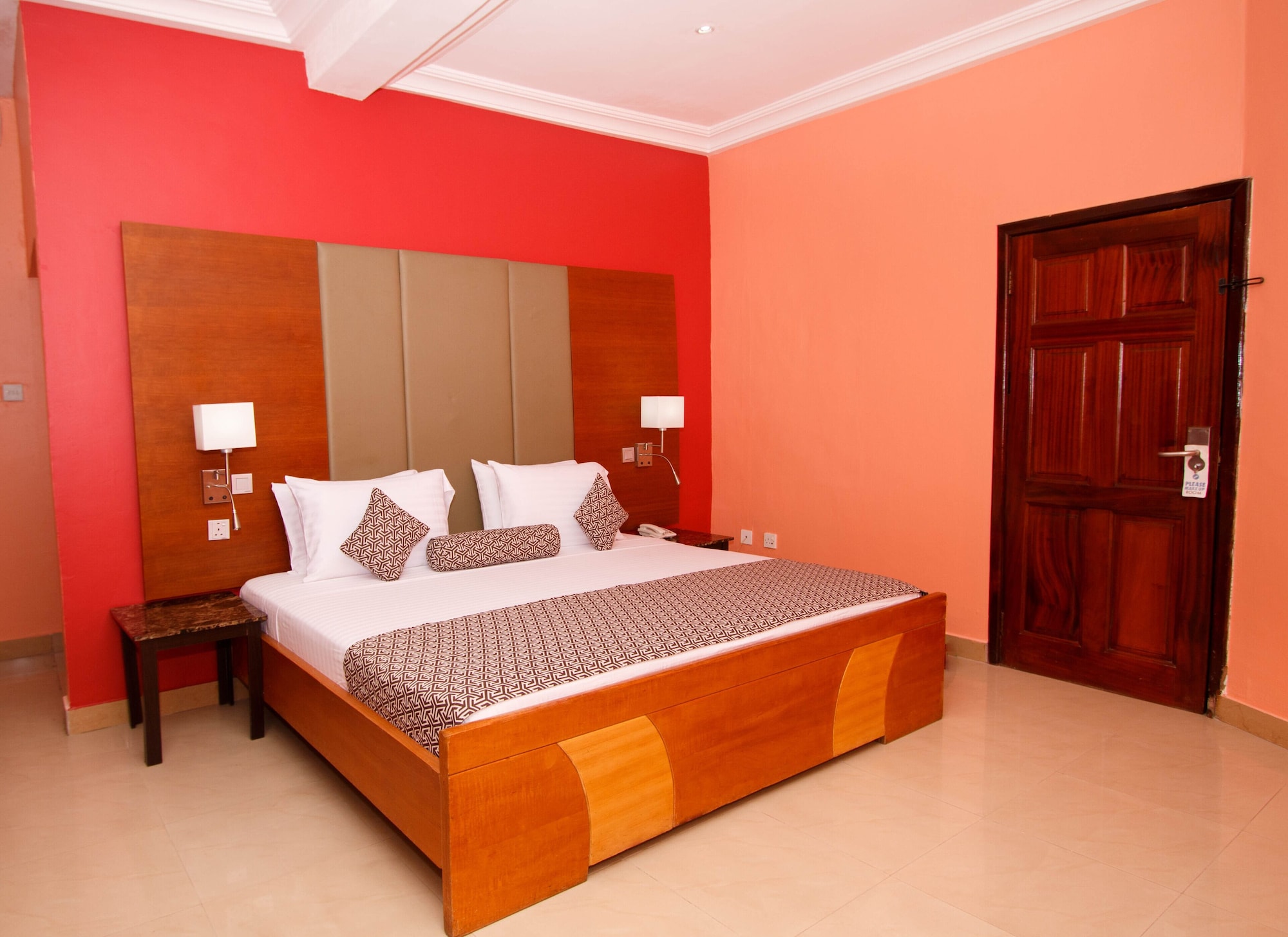EXECUTIVE, SEA VIEW