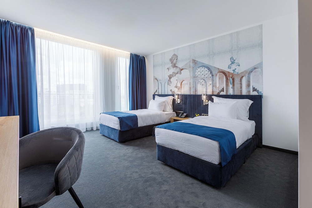 Blue Star Luxury Hotel 27/54