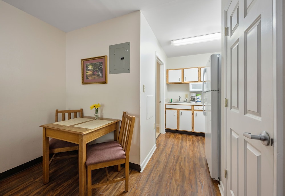 Affordable Suites Rocky Mount 47/66