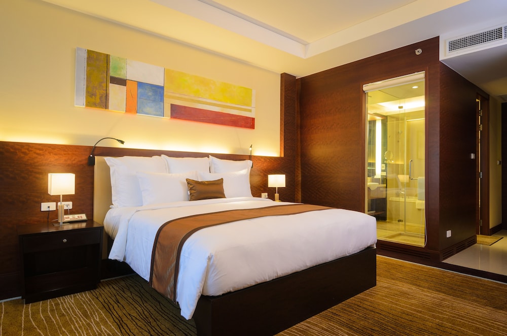 Aetas Lumpini Hotel 12/50